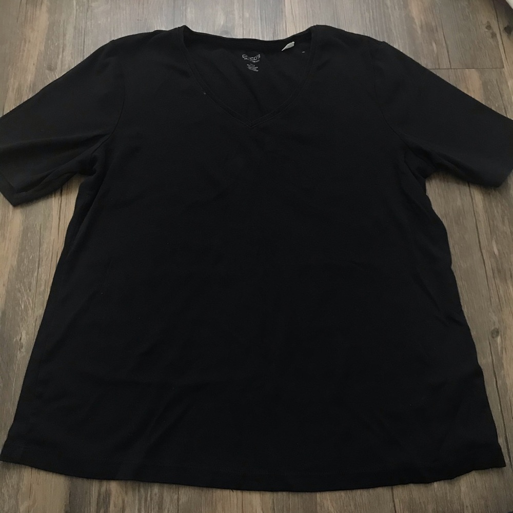 Chico’s Black Tee 🖤